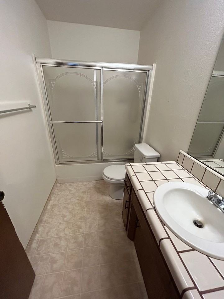 5230 W San Joaquin Dr - Photo 5 of 8