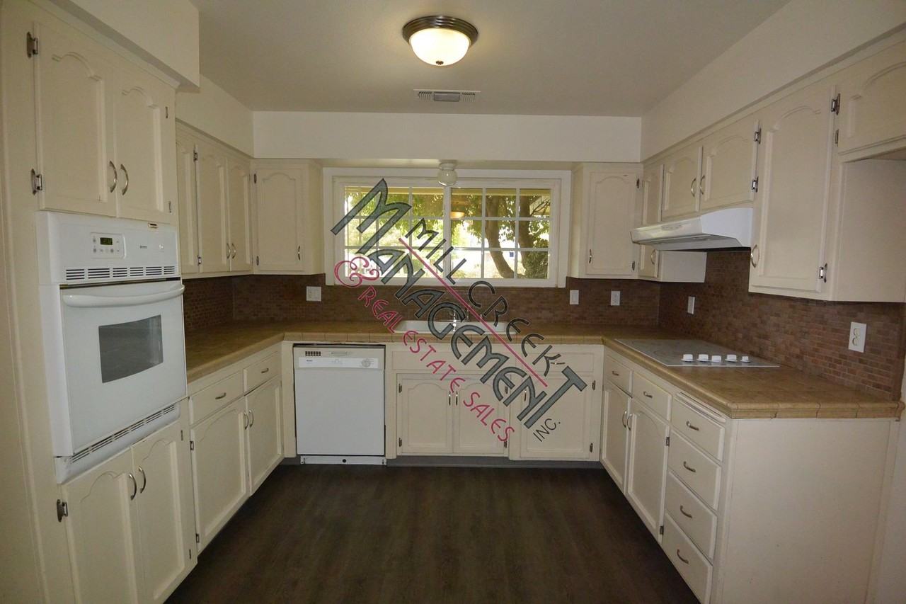 2811 W Sunnyside Ave - Photo 3 of 12