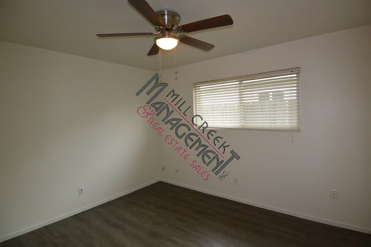2811 W Sunnyside Ave - Photo 7 of 12