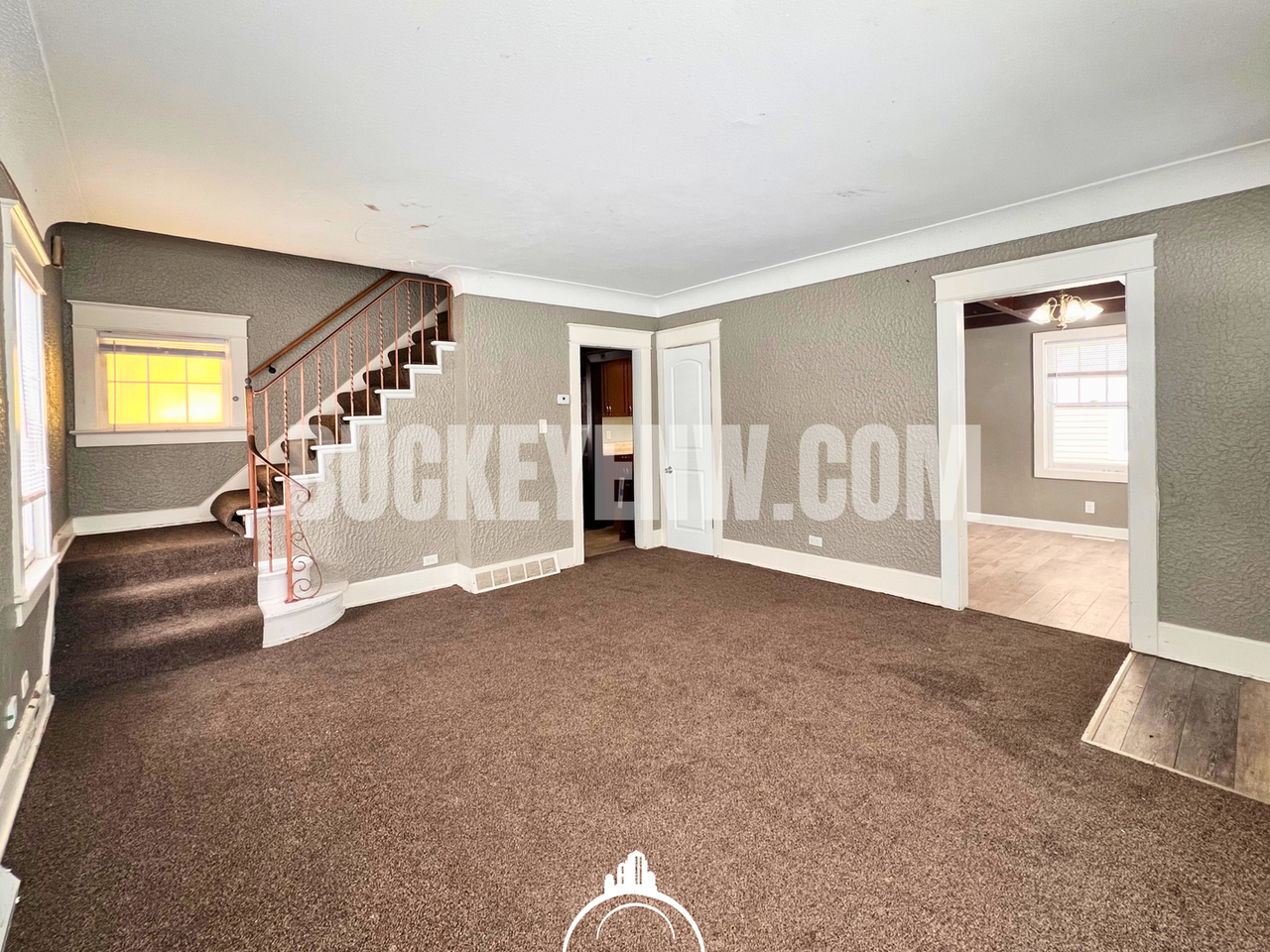 554 Brighton Ave - Photo 3 of 15