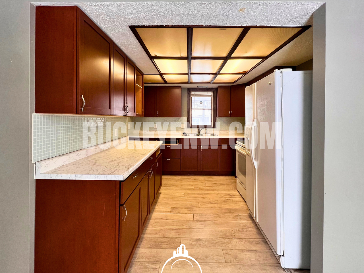 554 Brighton Ave - Photo 5 of 15