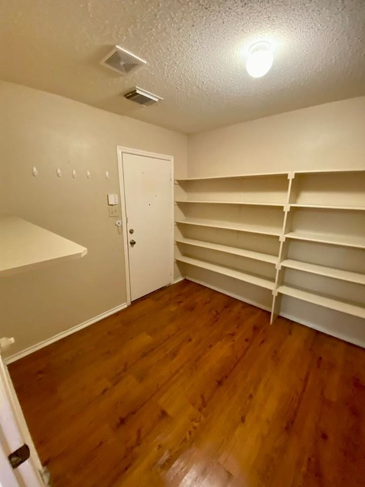 7026 Cole Creek Dr - Photo 6 of 17