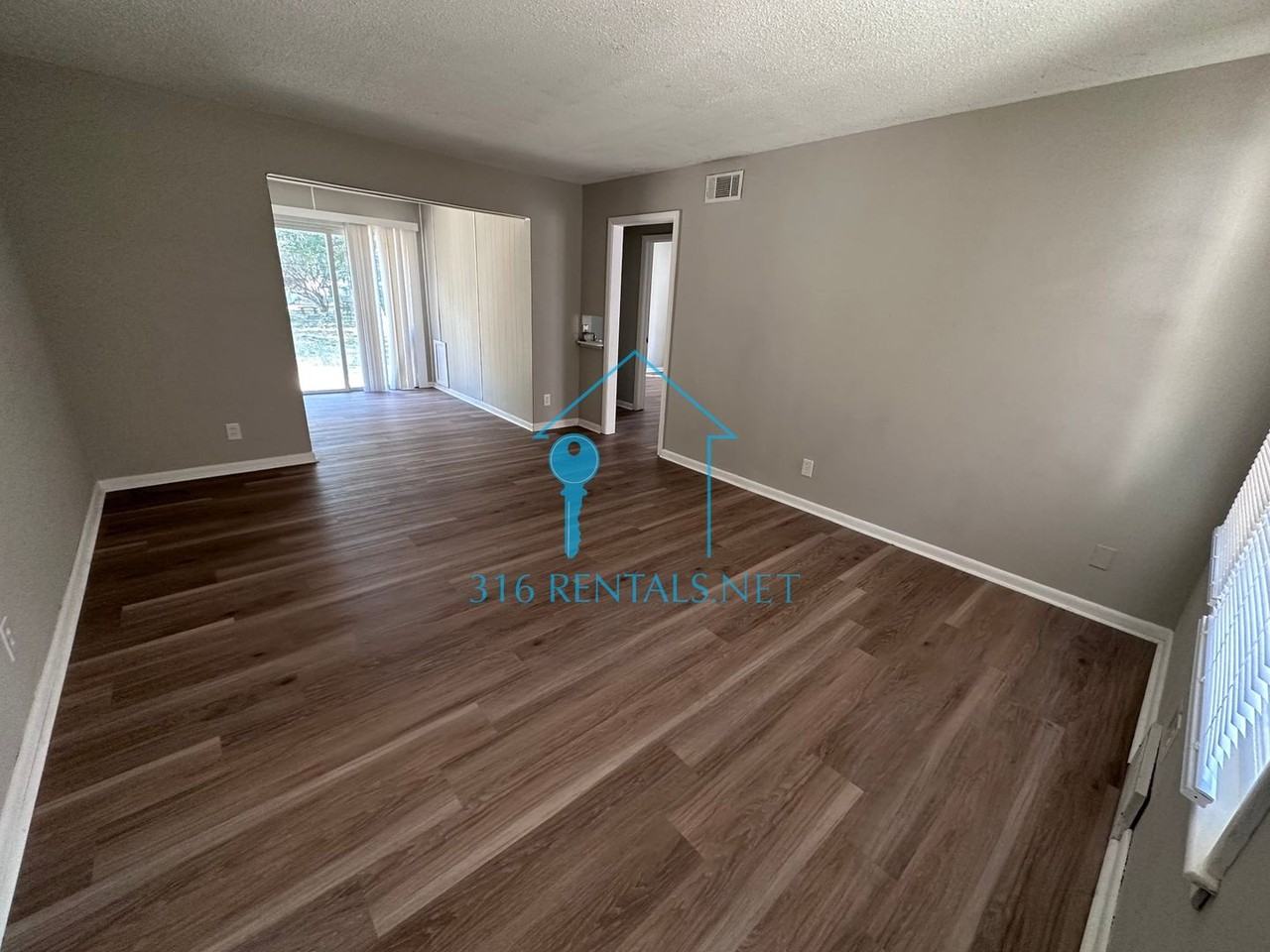 2102 S Spruce St - Photo 2 of 8