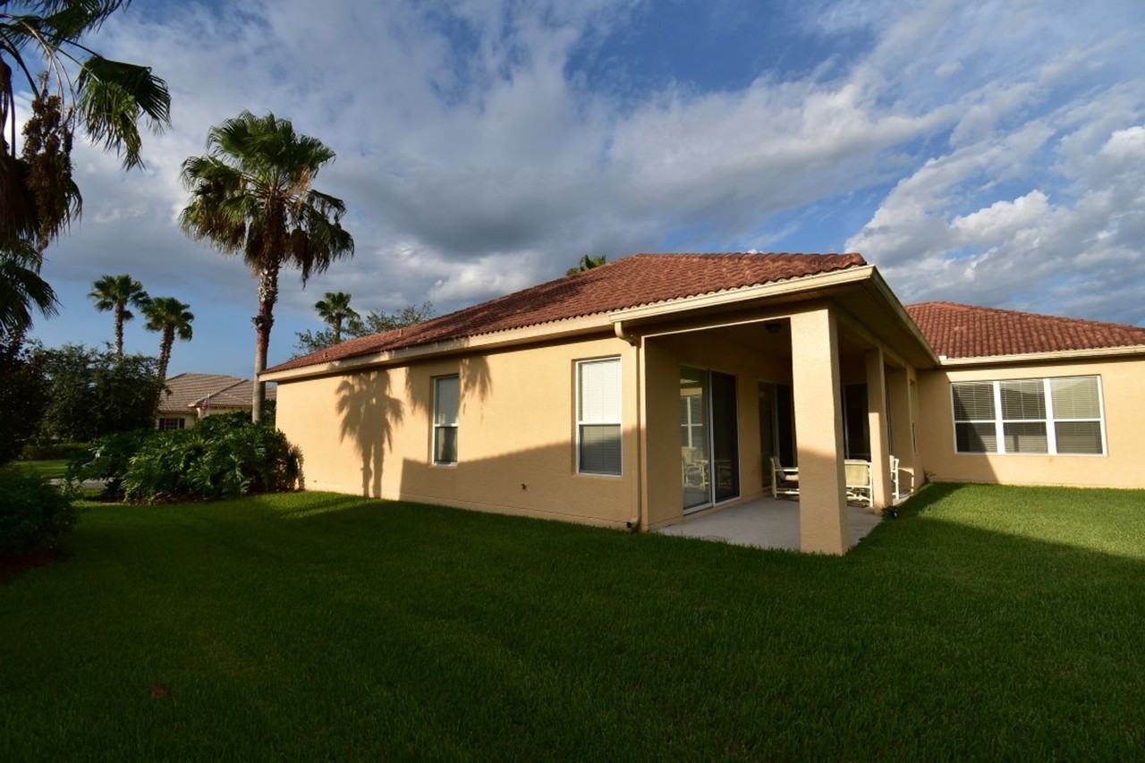636 Volterra Blvd - Photo 4 of 16