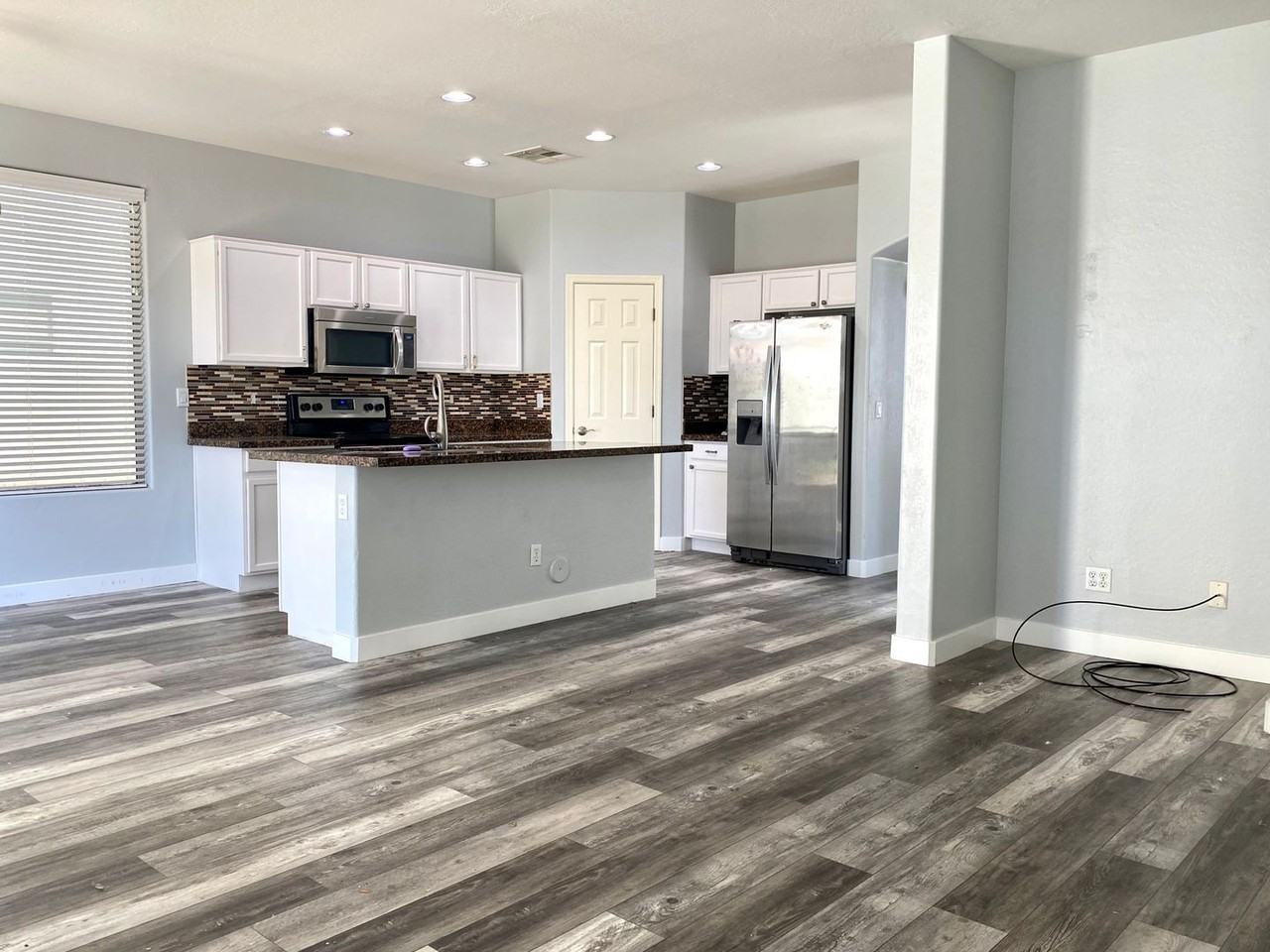 82 W Mahogany Pl - Photo 4 of 17