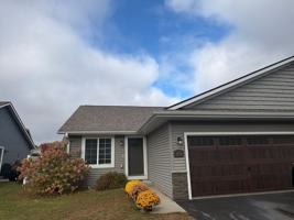 featured image of 4992 Waylon St