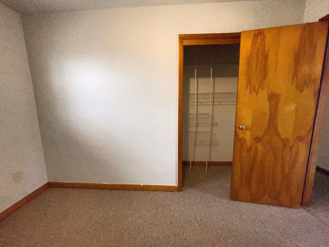 1805 E Indiana Ave - Photo 3 of 21