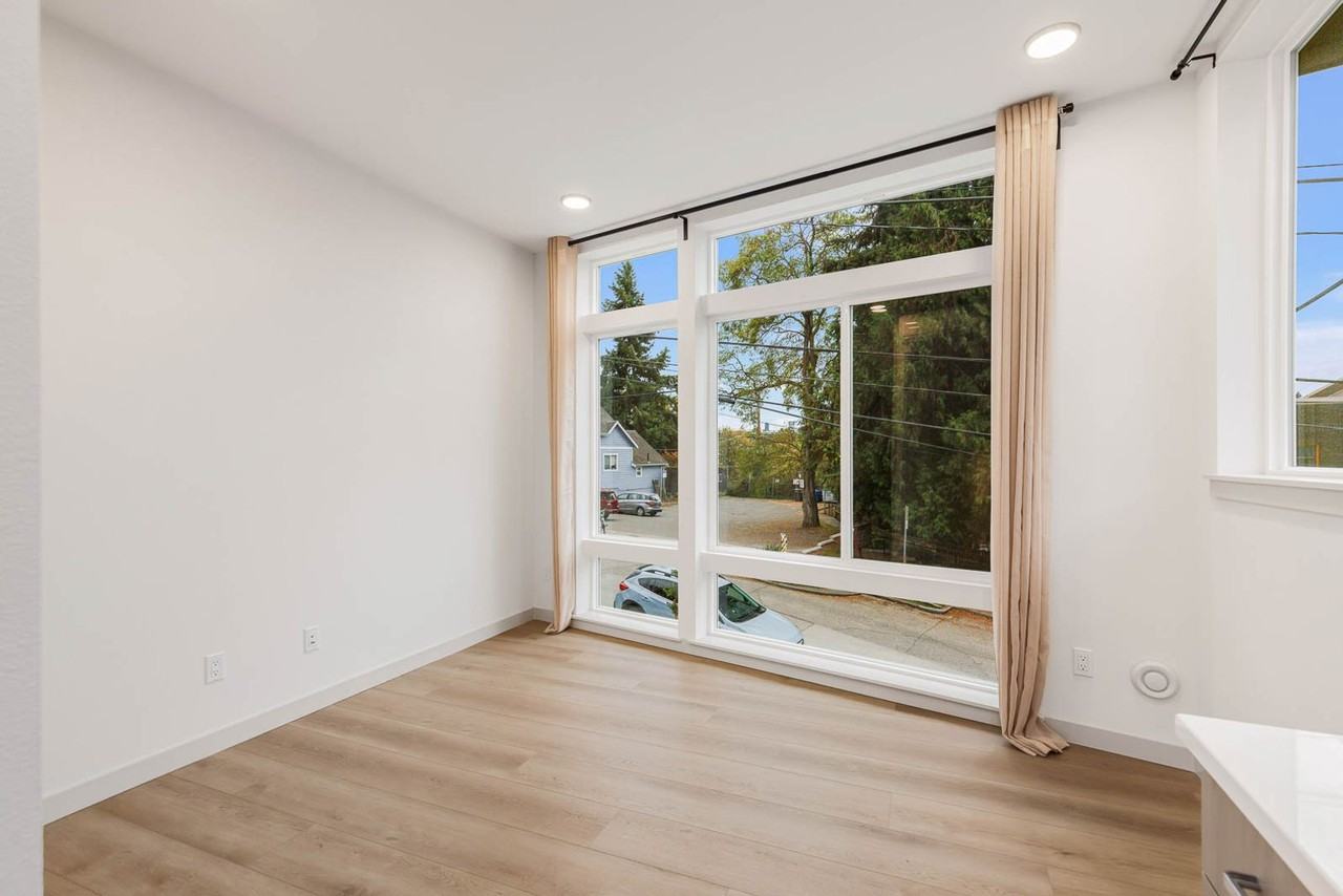 722 N 36th St - Photo 5 of 18