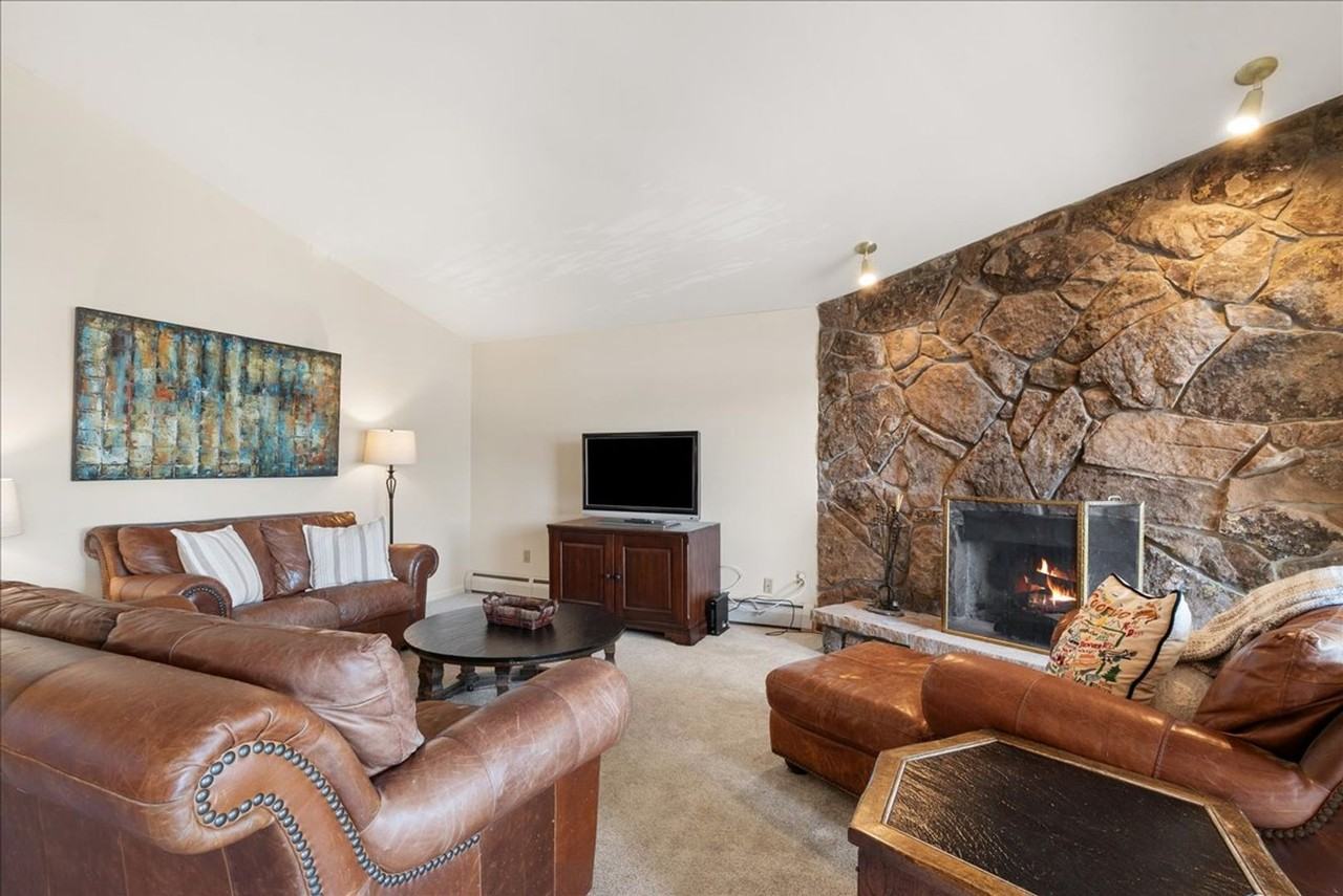 244 Lodgepole St #33 - Photo 3 of 29