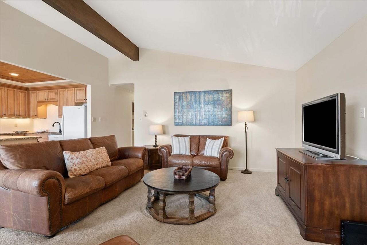 244 Lodgepole St #33 - Photo 5 of 29