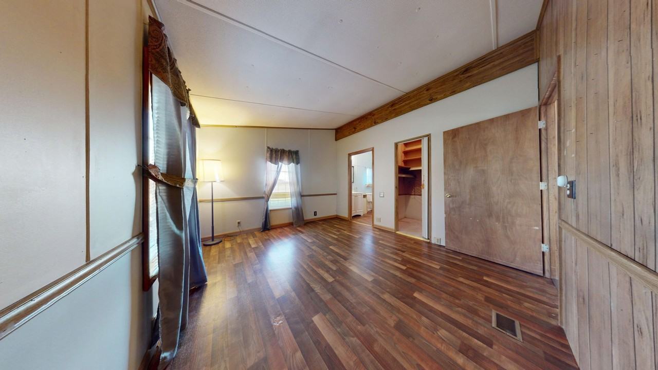 4401 Greenwich East Town Line Rd S - Photo 6 of 18