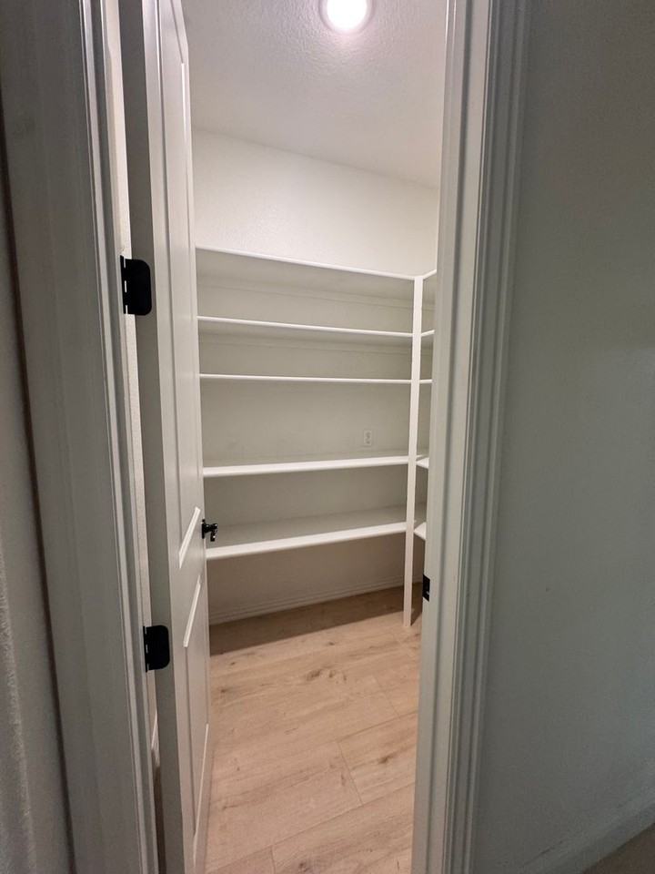 9103 Wayne Xing - Photo 4 of 12