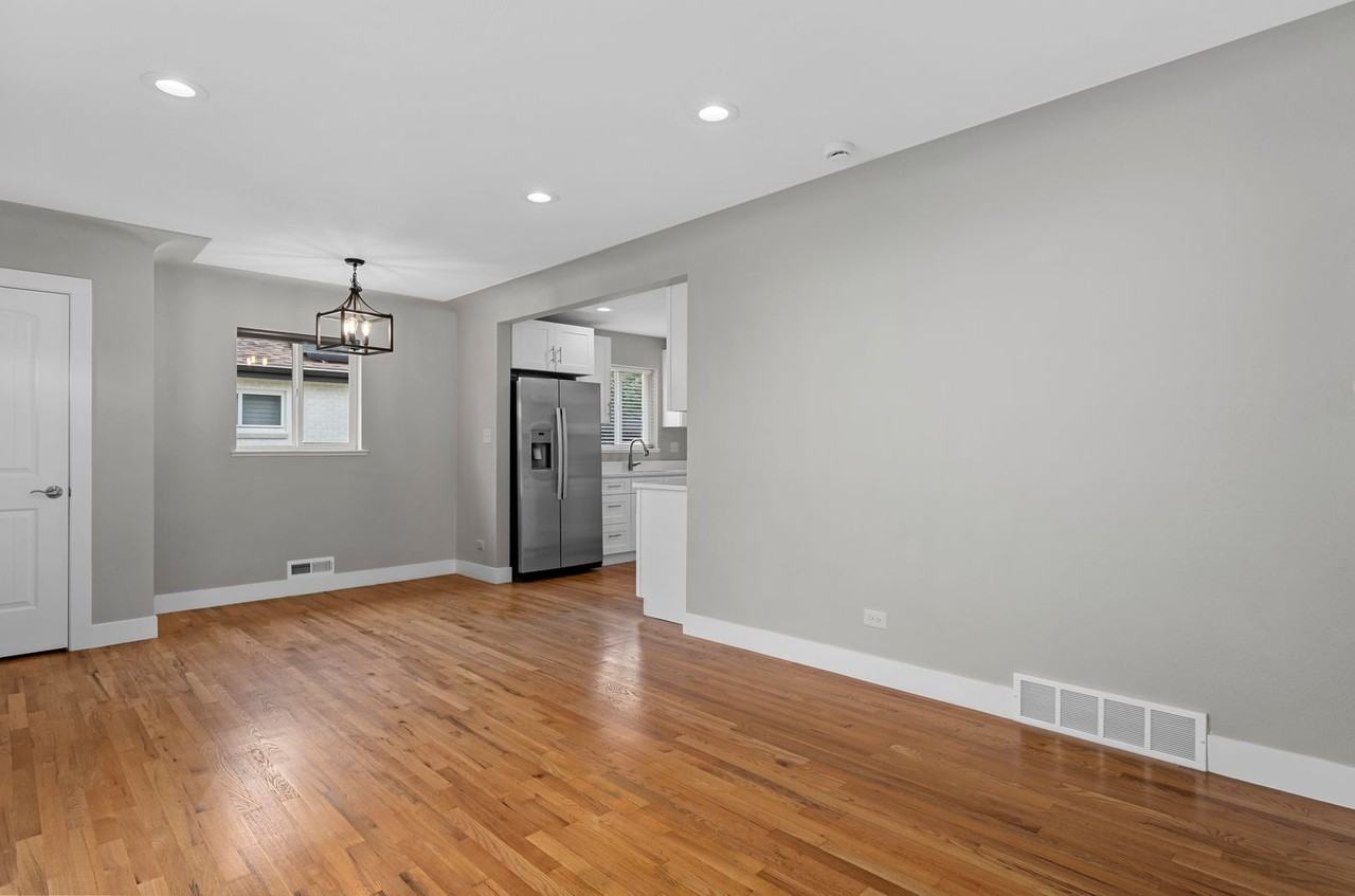 5060 W Vassar Ave - Photo 7 of 48