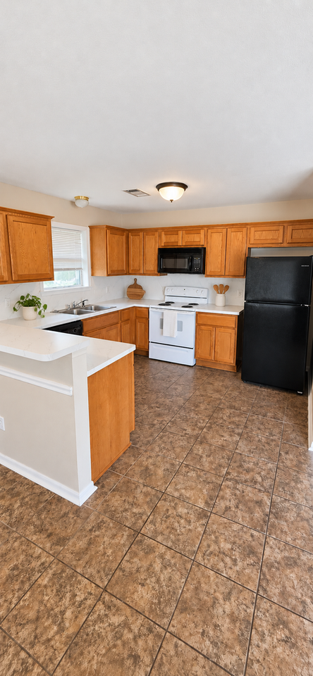 1737 Rock Hollow Loop - Photo 2 of 7