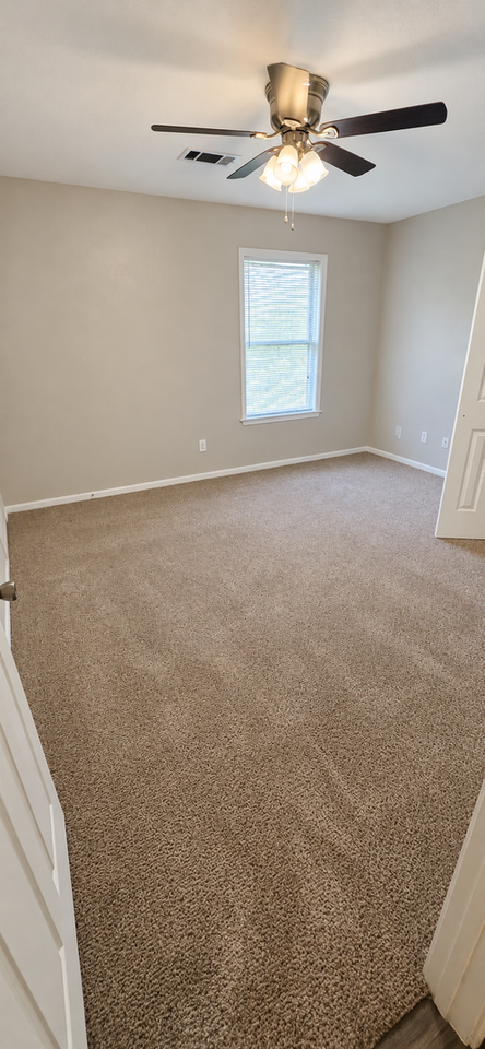 1737 Rock Hollow Loop - Photo 5 of 7