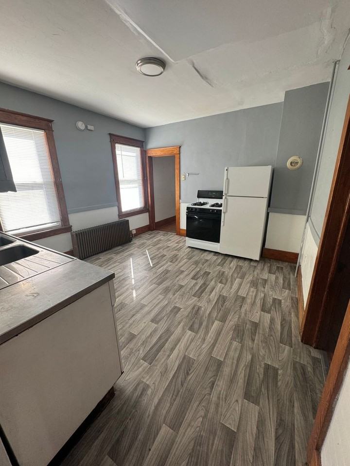 DJ & KA ENTERPRISES LLC - Photo 5 of 8