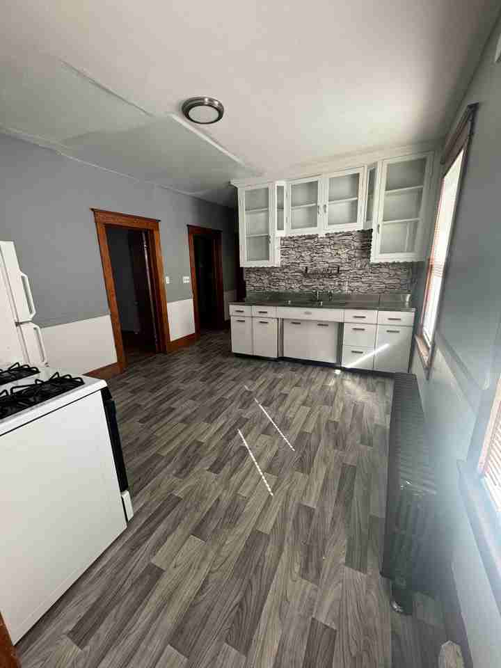 DJ & KA ENTERPRISES LLC - Photo 6 of 8