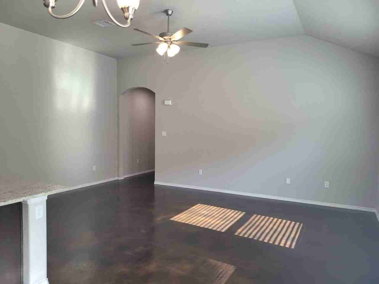 1140 Stanley Way - Photo 2 of 12