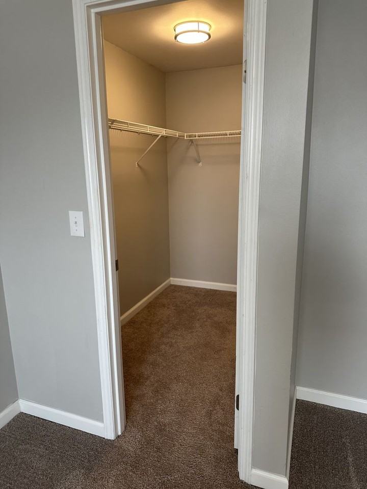 3320 Auburn Way S #03B - Photo 5 of 9