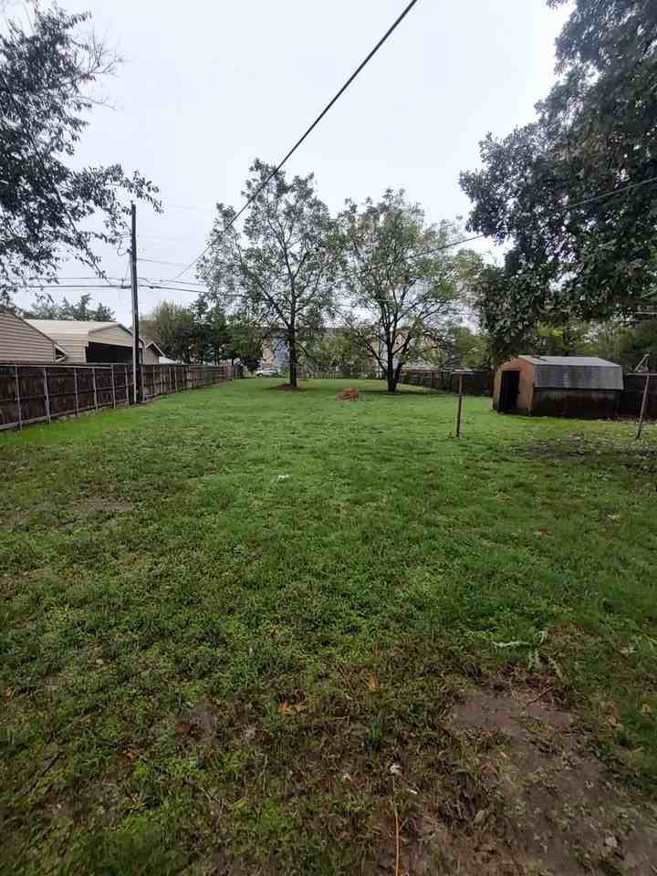 916 W 30th St S - Photo 6 of 6
