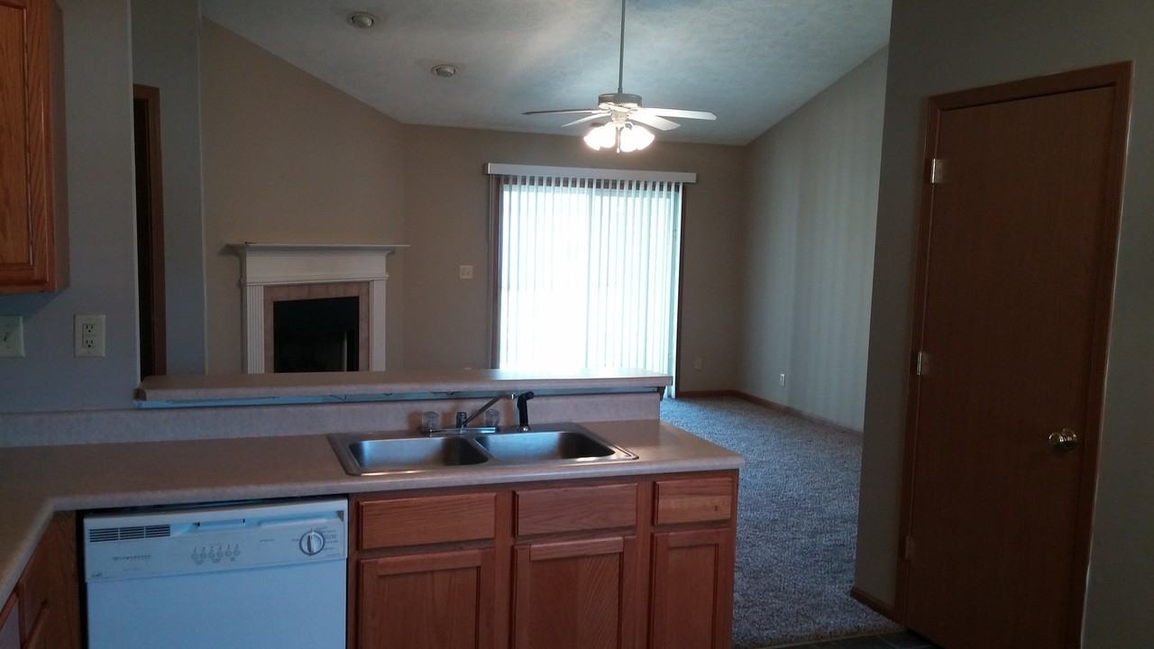 2349 Hopkins Dr - Photo 6 of 10