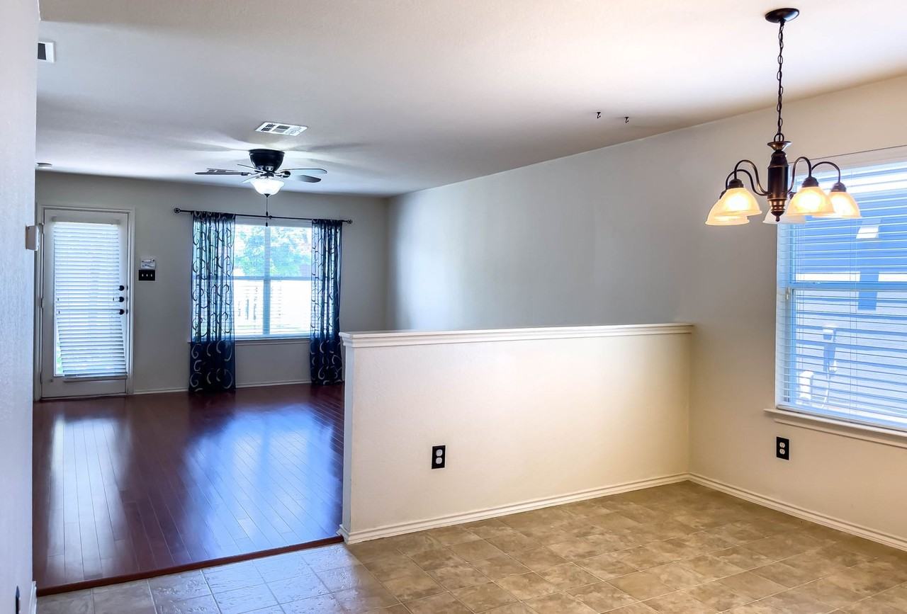 601 Cherry Creek Dr #4 - Photo 7 of 35
