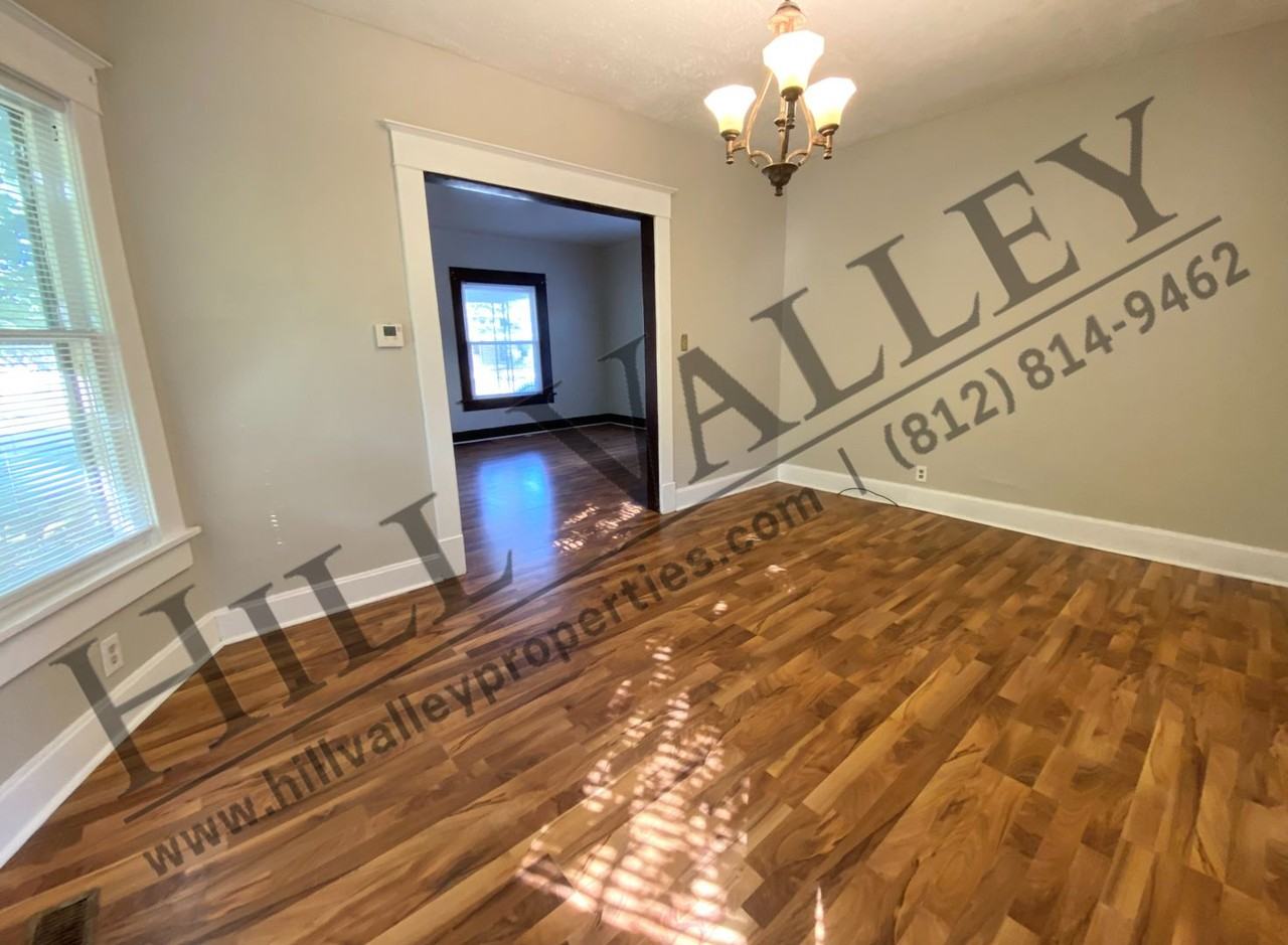 1111 Hulman St - Photo 6 of 15