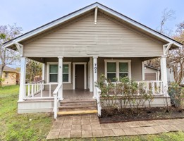 featured image of 702 N Coulter Dr