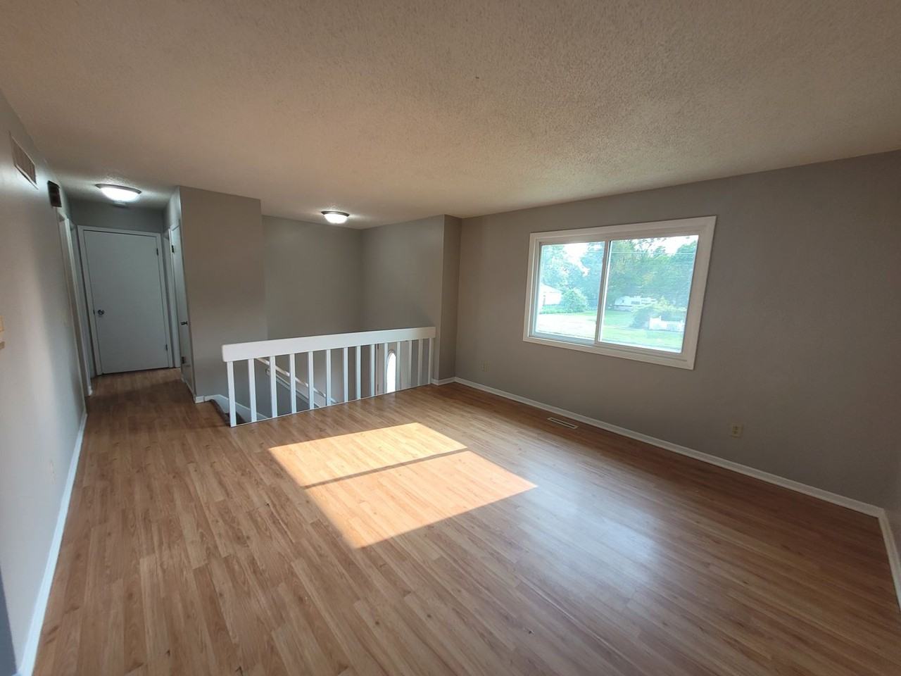 622 Se 10th St - Photo 5 of 41