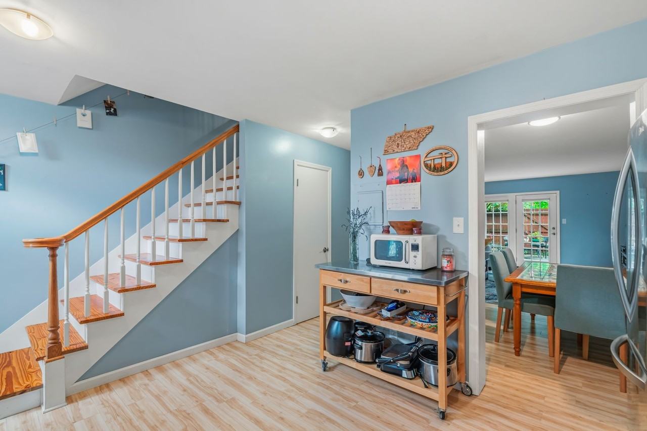 7021 Traditional Dr - Photo 4 of 26