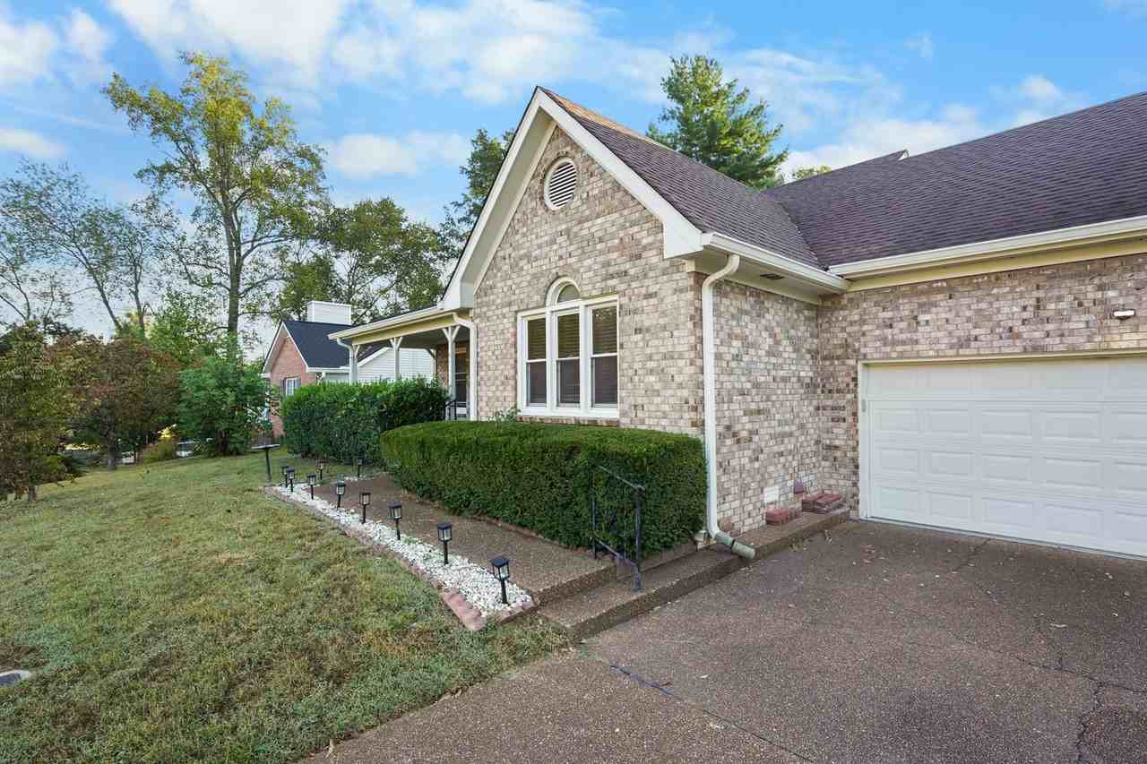 1503 Birchwood Cir - Photo 5 of 31