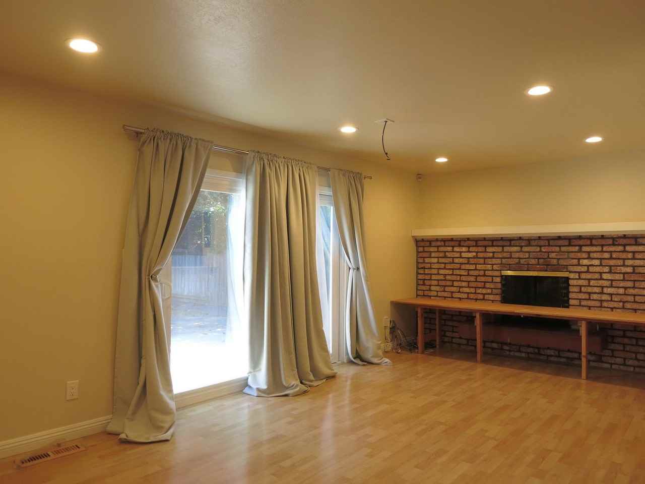 984 Orchid Way - Photo 5 of 21