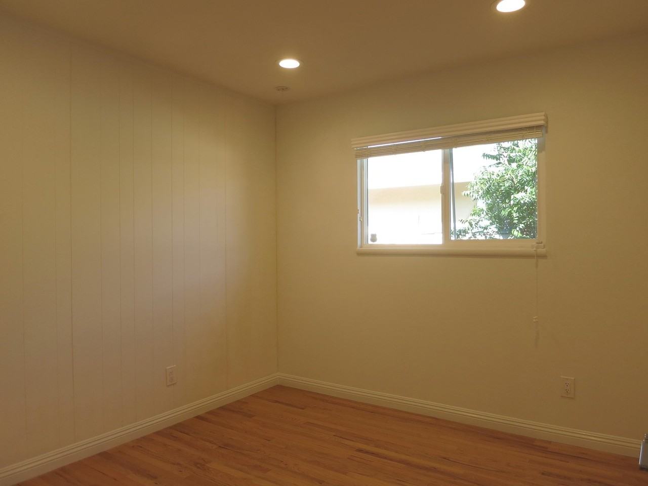 984 Orchid Way - Photo 7 of 21