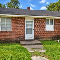 featured image of 821 Central Dr