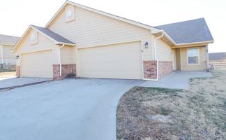 featured image of 1603 Clover Dr
