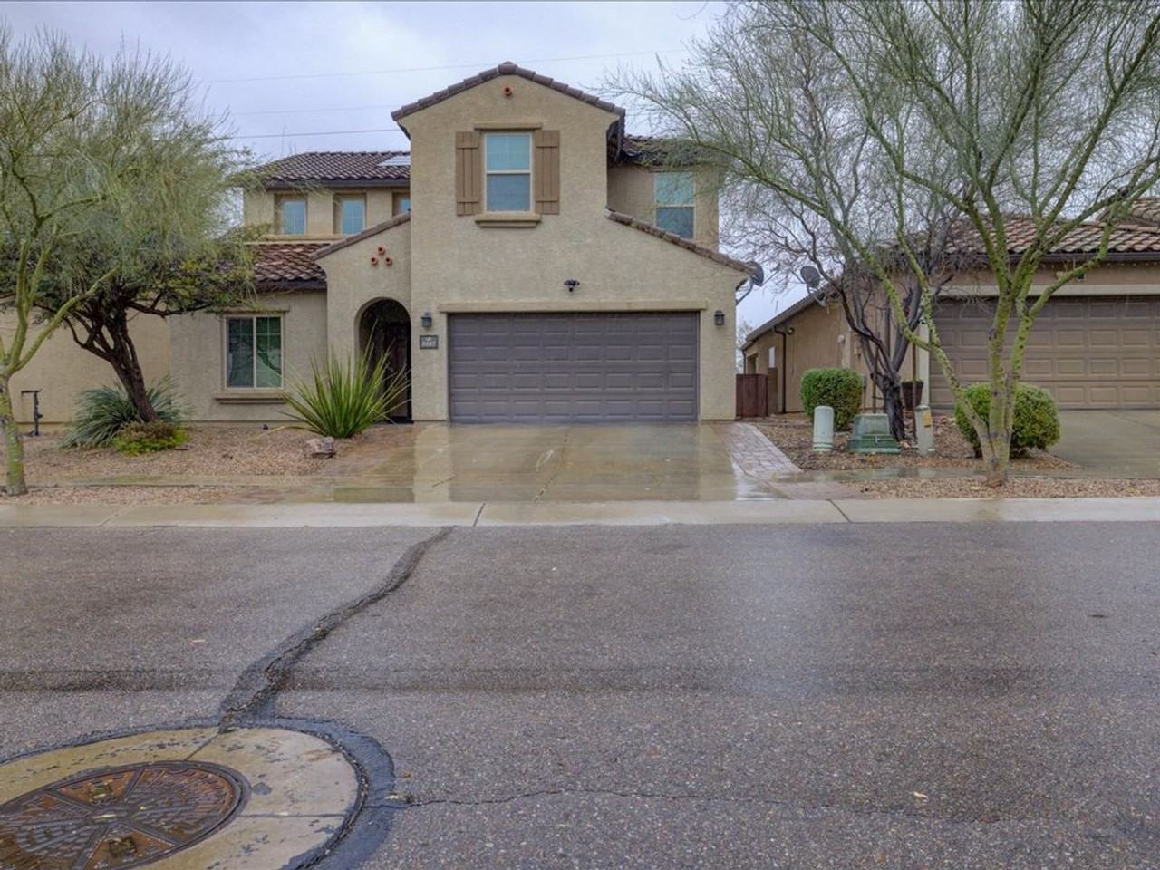 5587 S Sunrise Peak Rd - Photo 3 of 50