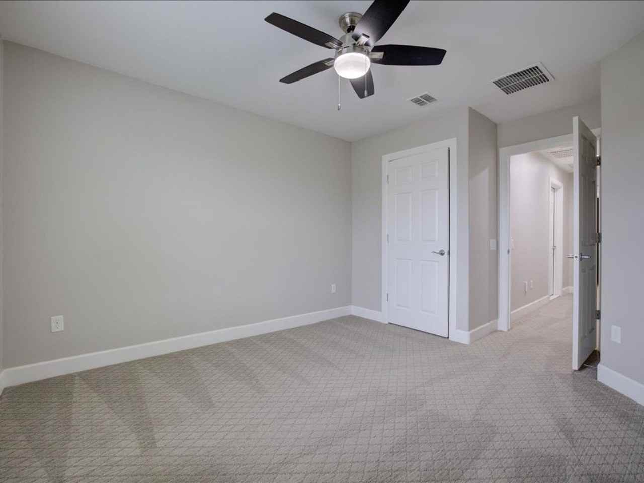 5587 S Sunrise Peak Rd - Photo 5 of 50