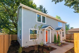 8516 NE Hassalo St - Photo 1 of 1
