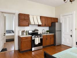 featured image of 931 Se 8th St