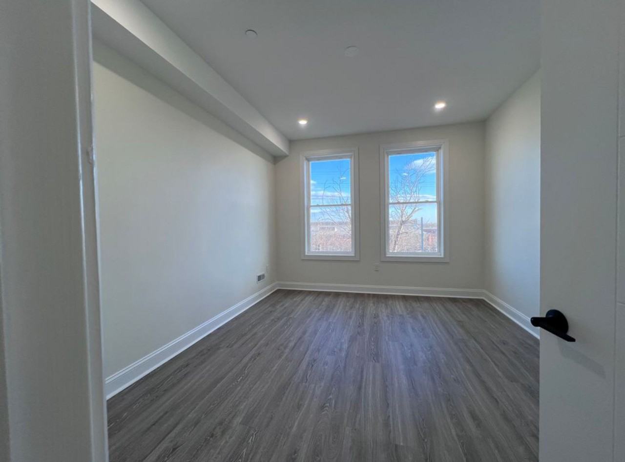 4920 Paschall Ave - Photo 5 of 44