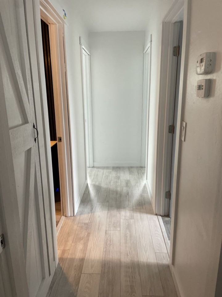 4934 Elizabeth St N - Photo 6 of 13