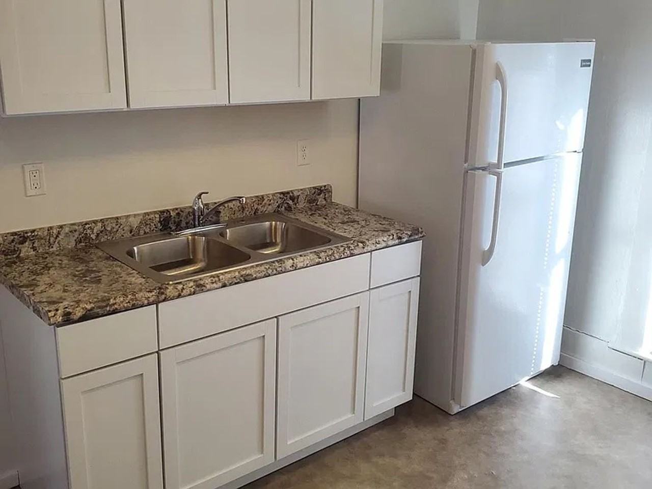 921 S 3rd Ave - Photo 3 of 18