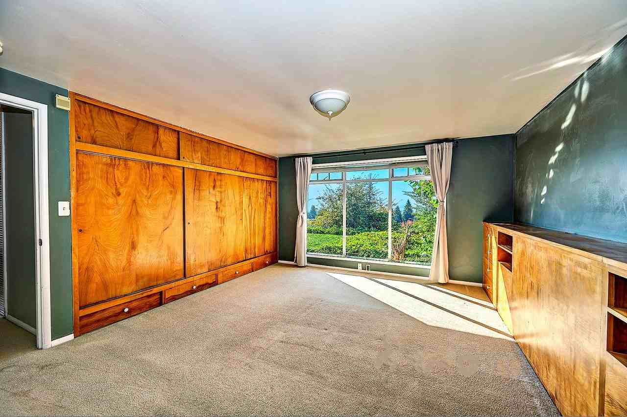1123 Viewland Way - Photo 3 of 22