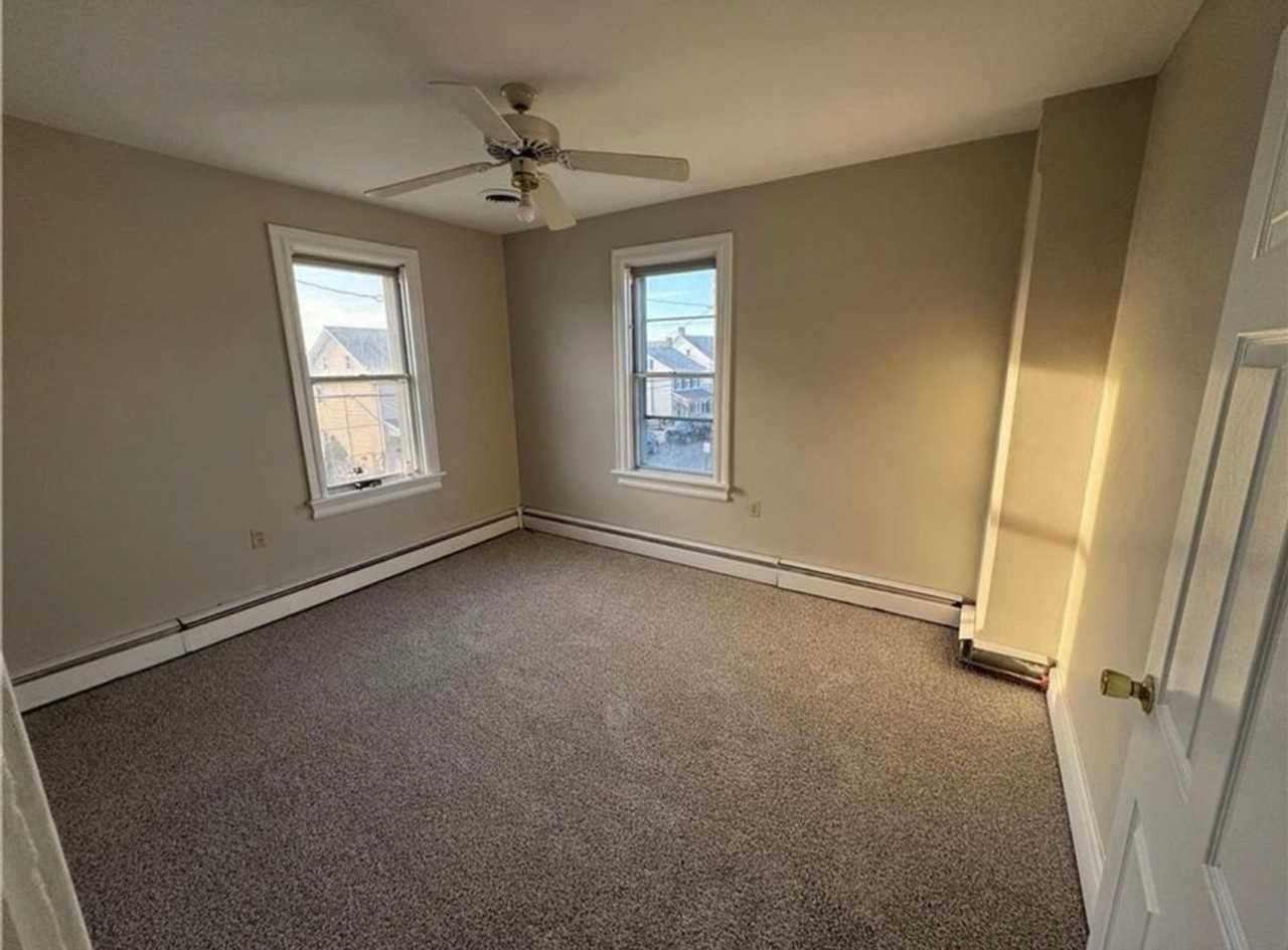 805 Washington Ave - Photo 5 of 15
