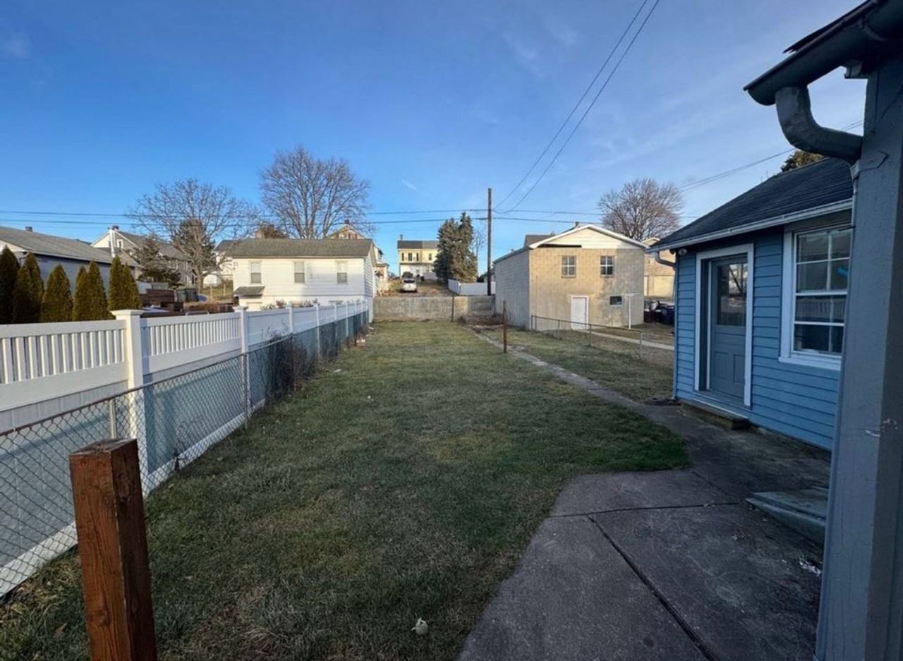 805 Washington Ave - Photo 6 of 15