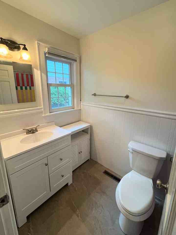 1105 Flanders Pl - Photo 2 of 21