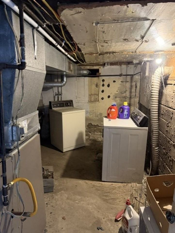 221 Wyoming Ave - Photo 5 of 5