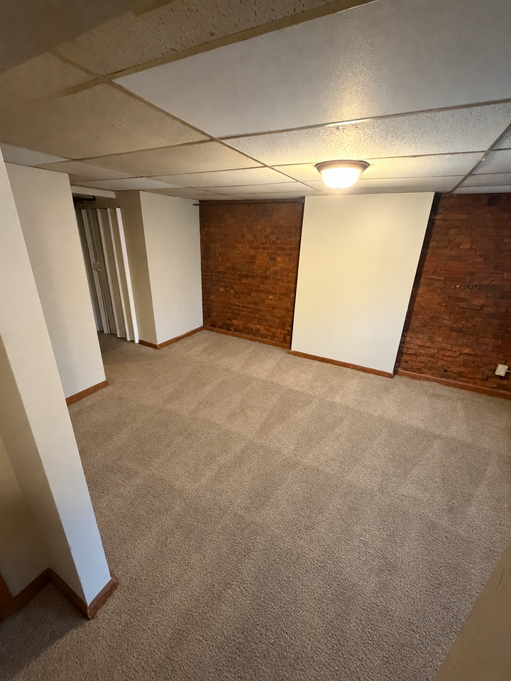 157 Lark St - Photo 2 of 10