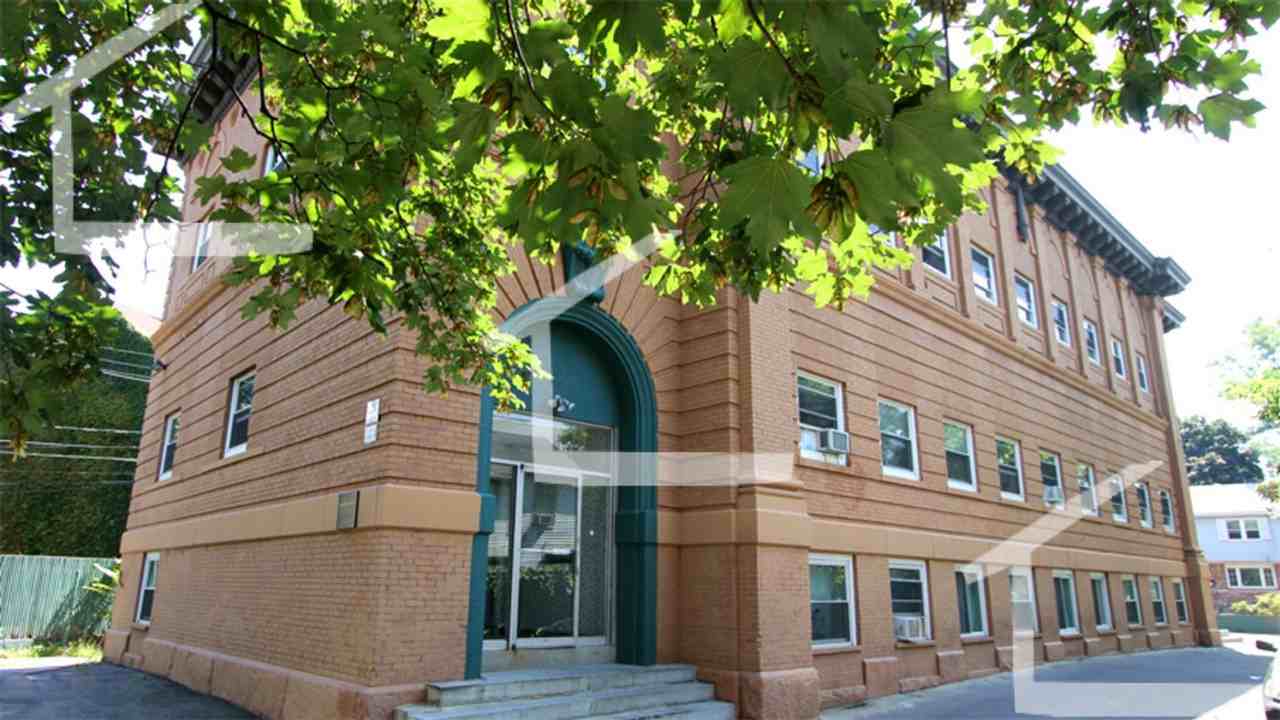 21 Armington St #21 - Photo 2 of 6
