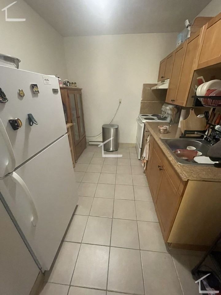 21 Armington St #21 - Photo 3 of 6